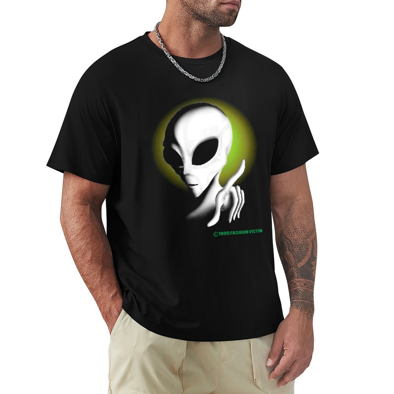 Vintage Fashion Victim Shirt - 1995 ALIEN Kaos Vintage Glow In