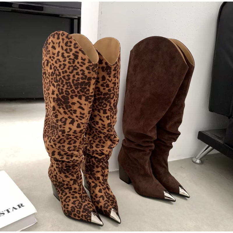 Vintage Fashion Boots - Sepatu bot berlipit bergaya vintage dengan