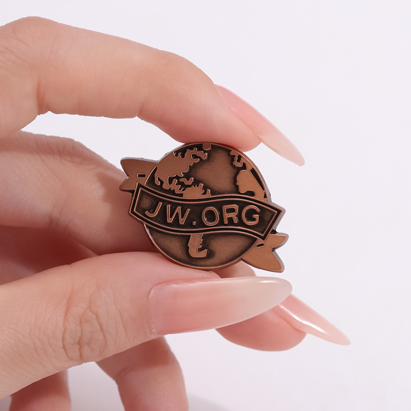 JW,ORG Banner bumi Enamel pin  - Vintage Fashion Org ulasan dan harga