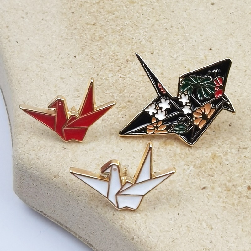 Pin Enamel Origami Kreatif Ben - Vintage Fashion Meaning ulasan dan harga