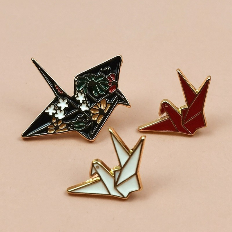 Pin Enamel Origami Kreatif Ben - Vintage Fashion Meaning ulasan dan harga