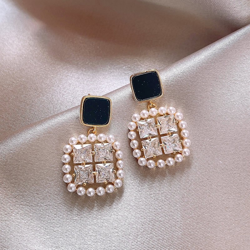 Anting-anting Mutiara Persegi  - Vintage Fashion Trends 2026 ulasan dan harga