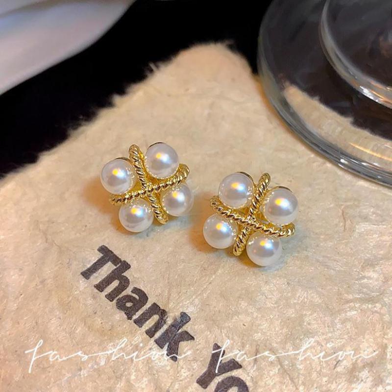 Anting-anting Mutiara Salib Mo - Vintage Fashion Trends 2026 ulasan dan harga