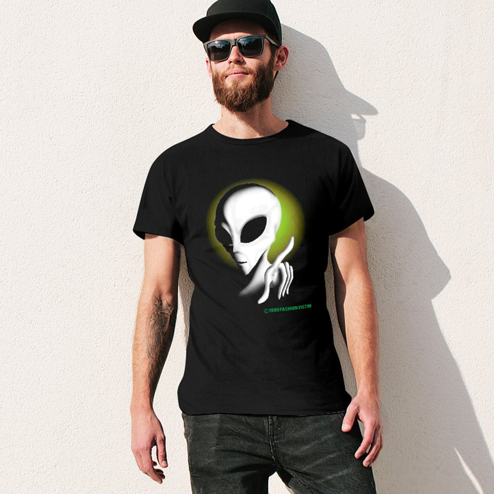 1995 ALIEN Kaos Vintage Glow I - Vintage Fashion Victim Shirt ulasan dan harga
